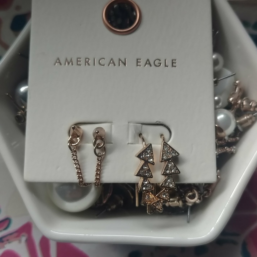 American eagle dangling earrings
